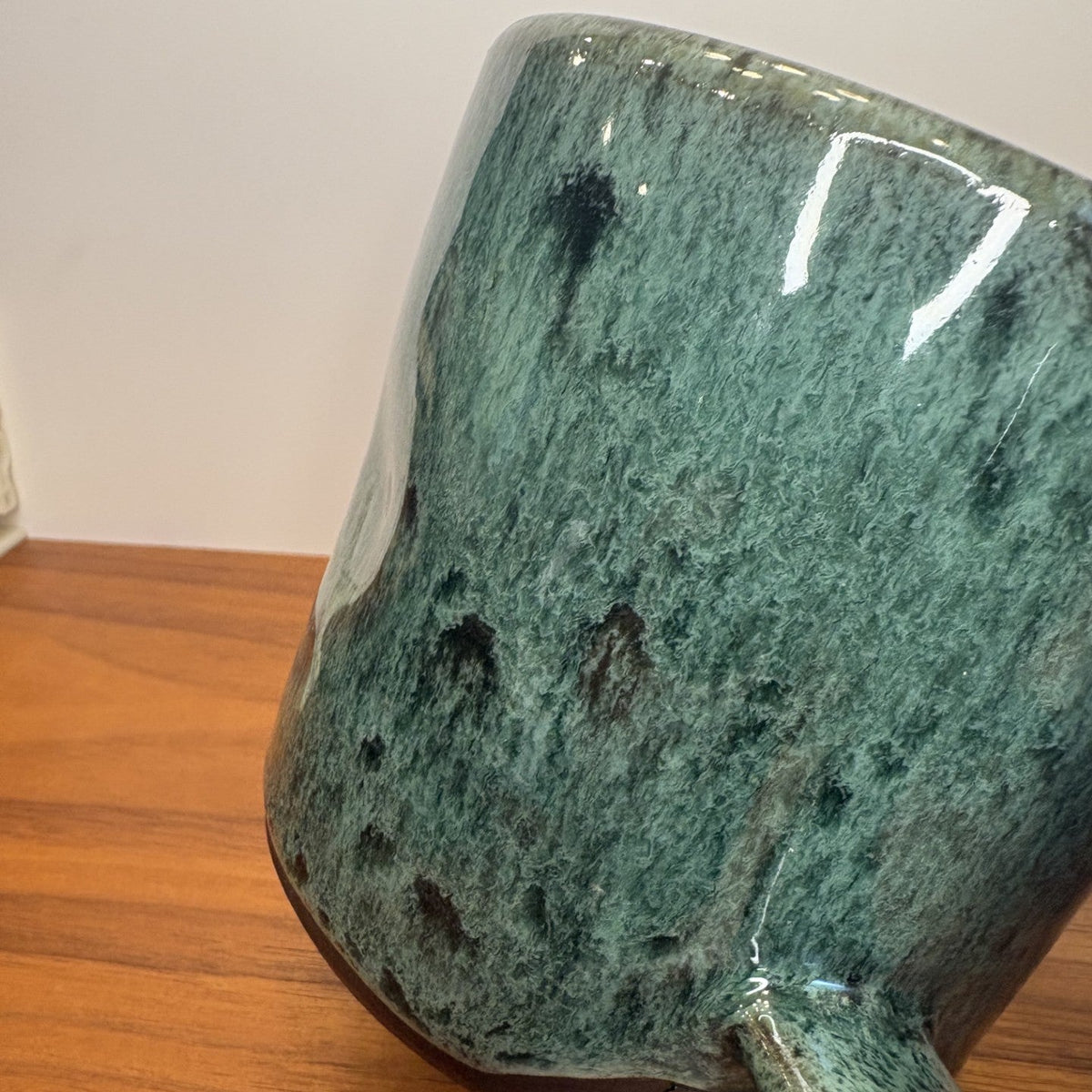 Mug (with thumb dent)